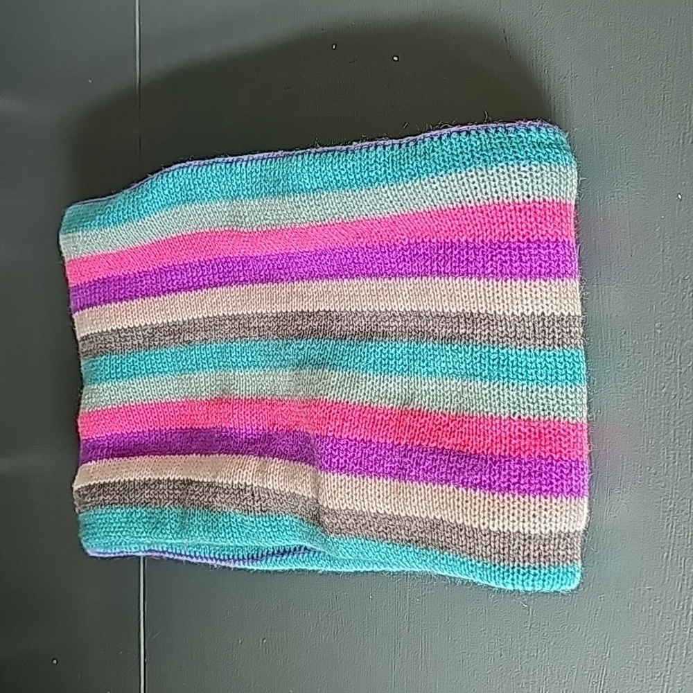 Vertex little girls 4-6X usa faux sheria‎ scarf. Rainbows 🌈